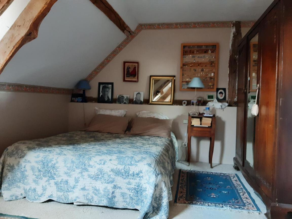 Bed and Breakfast Ferme De La Haye Montroty  Экстерьер фото
